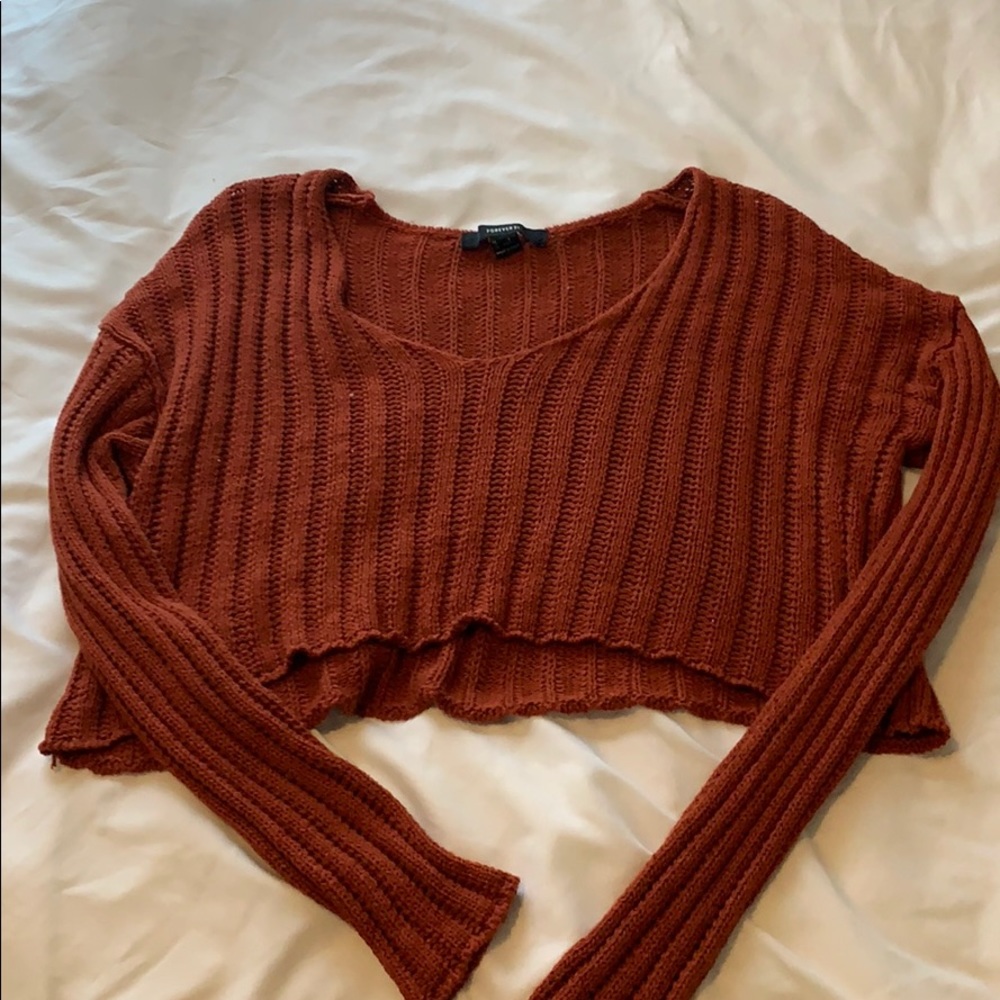 Oversized, cropped sweater